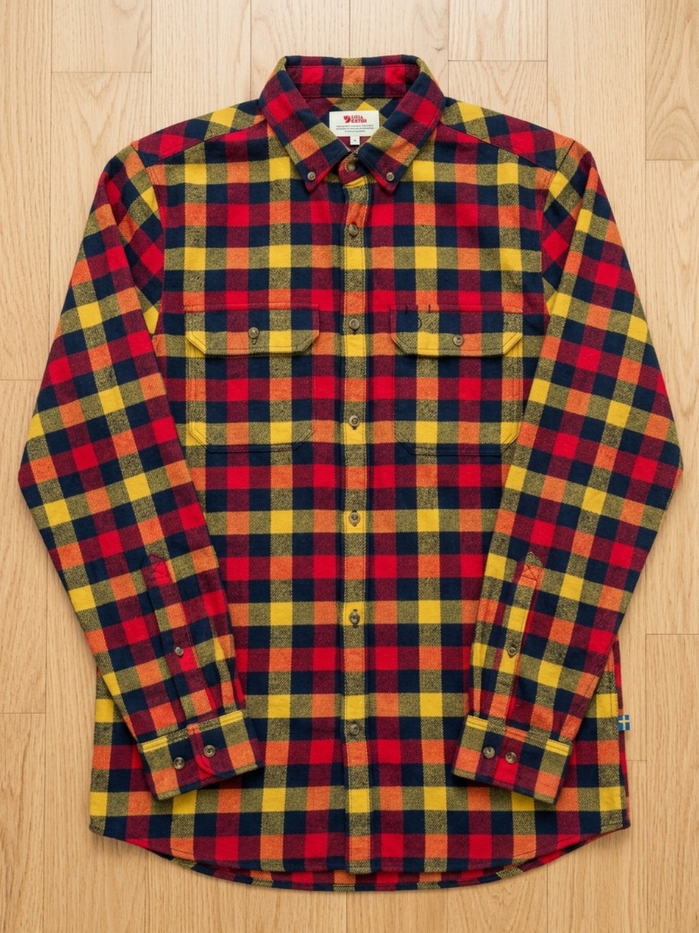 EUC Fjallraven Men’s Heavy Cotton Plaid Flannel Shirt Size L Slim Fit